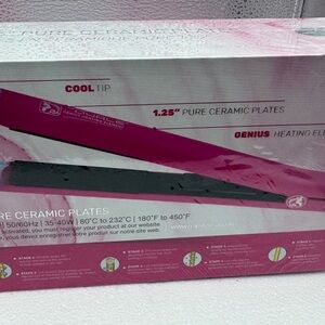 Royale Pink Hair Straightener